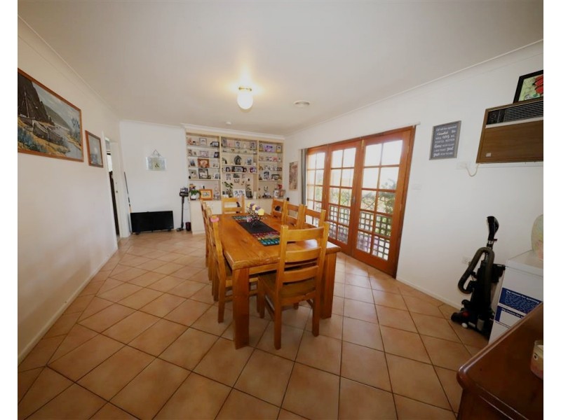 8 Shelley Street, Tumut NSW 2720