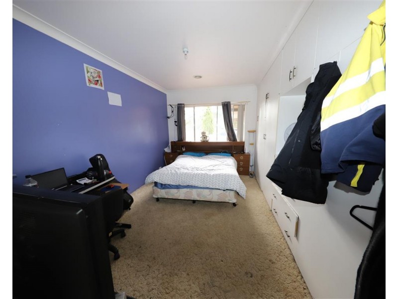 8 Shelley Street, Tumut NSW 2720