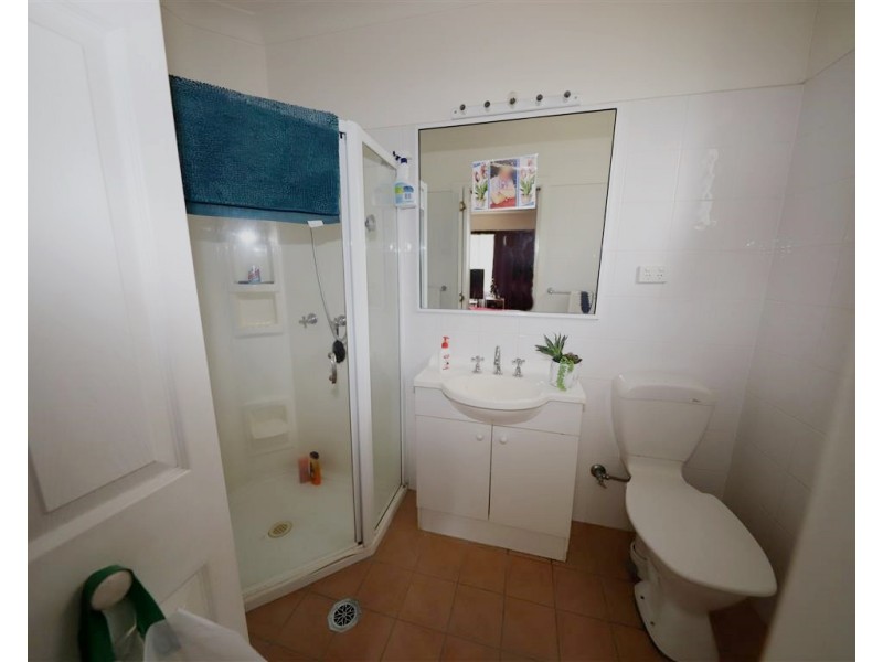 8 Shelley Street, Tumut NSW 2720