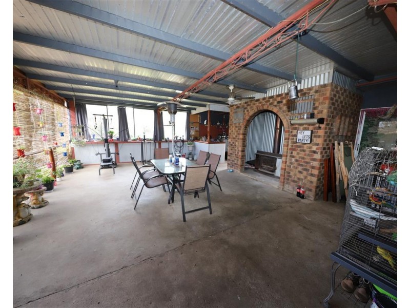 8 Shelley Street, Tumut NSW 2720