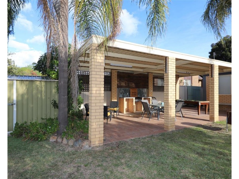 8 Gadara Place, Tumut NSW 2720