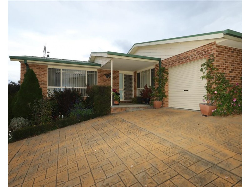 3/7 Kirk Avenue, Tumut NSW 2720