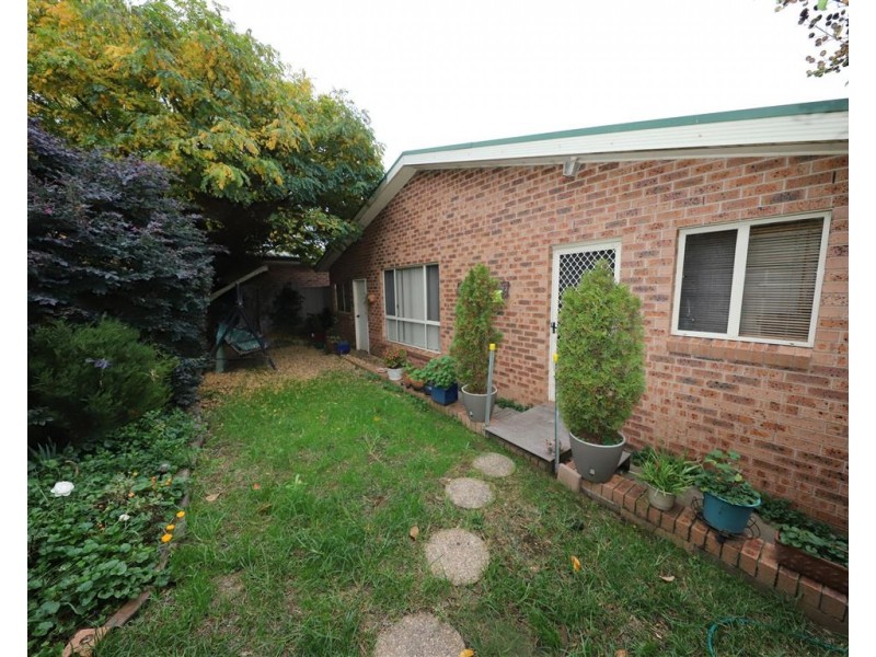 3/7 Kirk Avenue, Tumut NSW 2720
