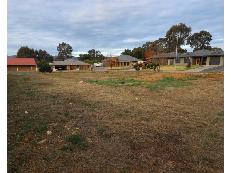 20 Jeffery Circuit, Tumut NSW 2720