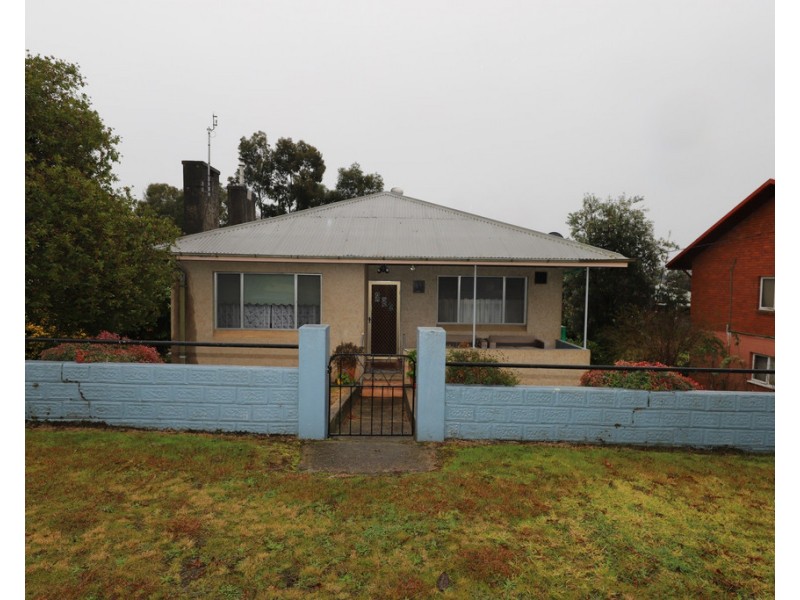 21 Sydney Street, Tumut NSW 2720