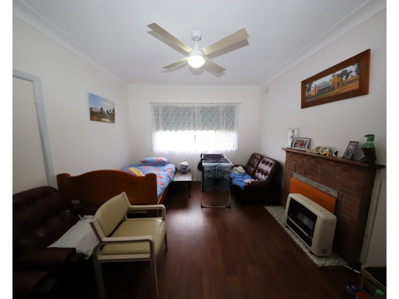 21 Sydney Street, Tumut NSW 2720