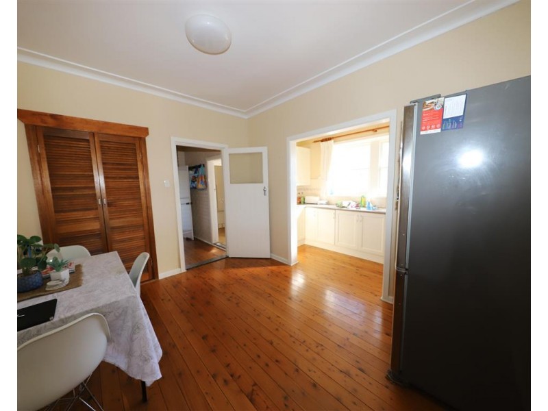 93 Capper Street, Tumut NSW 2720