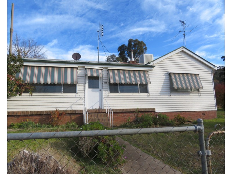 192 Punch Street, Gundagai NSW 2722
