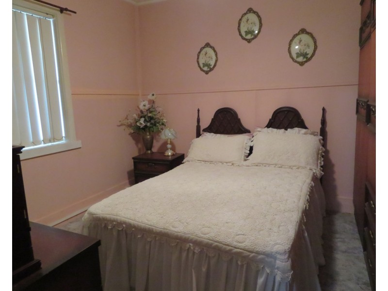 192 Punch Street, Gundagai NSW 2722