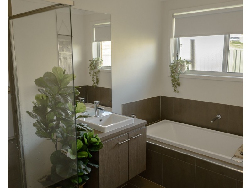 37 Lawson Drive, Gundagai NSW 2722