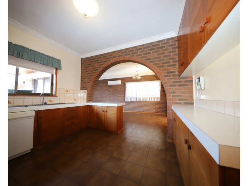 15 Ash Street, Batlow NSW 2730