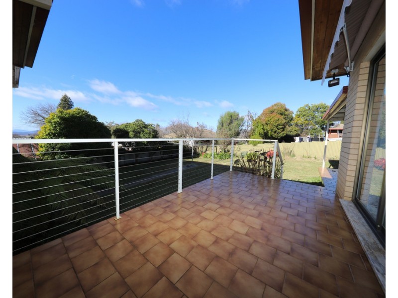 15 Ash Street, Batlow NSW 2730