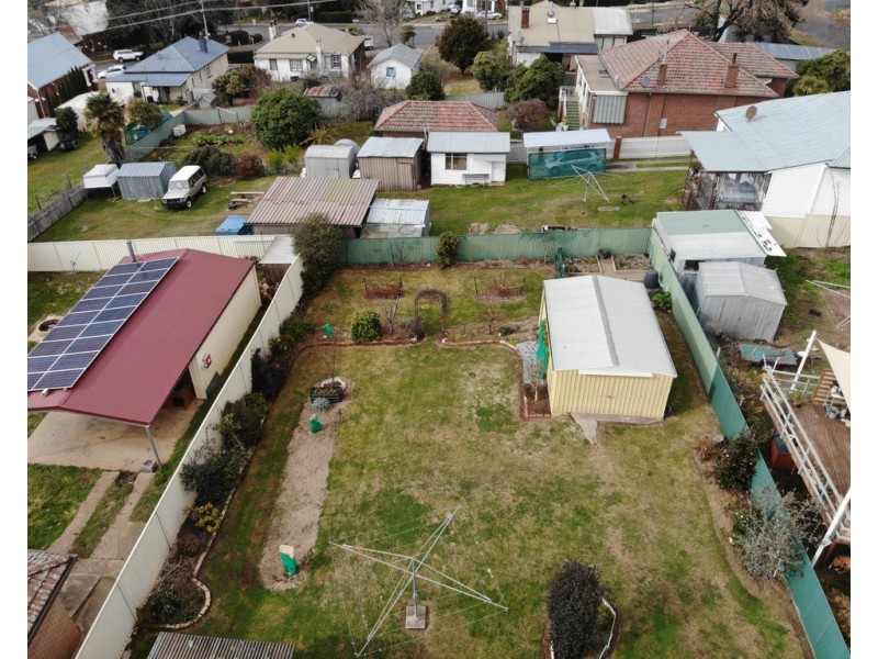 4 Crofton Avenue, Batlow NSW 2730