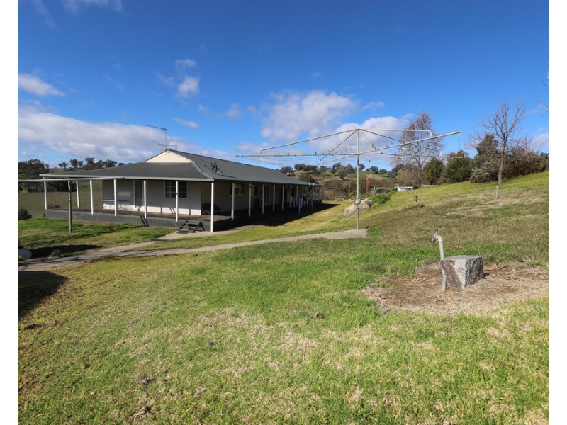 131 Sandy Gully Road “Sunnyside”, Adelong NSW 2729