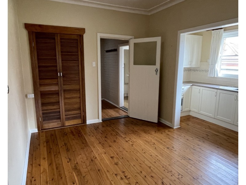 93 Capper Street, Tumut NSW 2720