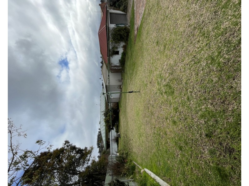 93 Capper Street, Tumut NSW 2720