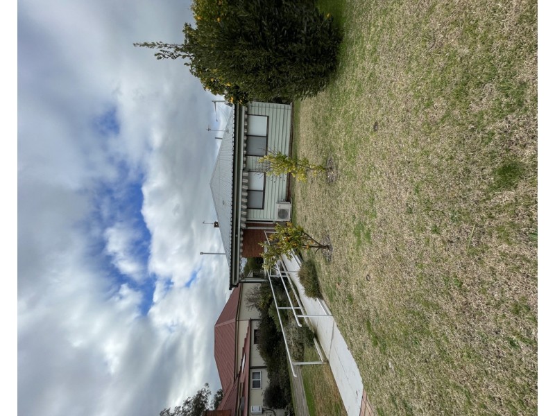 93 Capper Street, Tumut NSW 2720