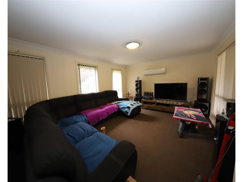 54 Quandong Avenue, Tumut NSW 2720