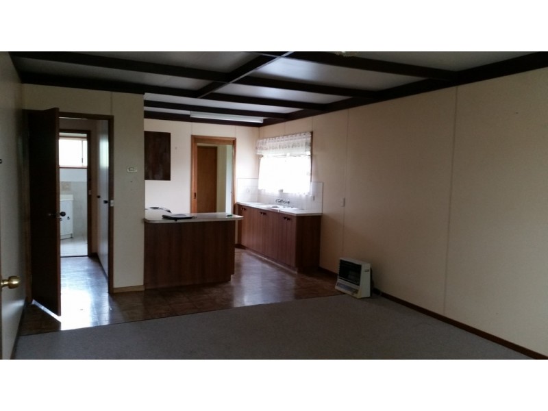 2/171 Capper Street, Tumut NSW 2720