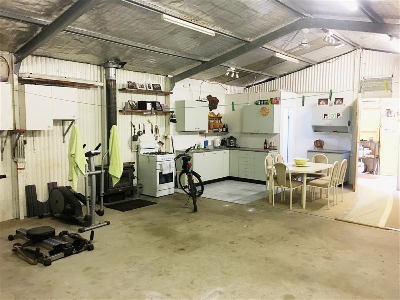 25 Broughton Street, Tumut NSW 2720