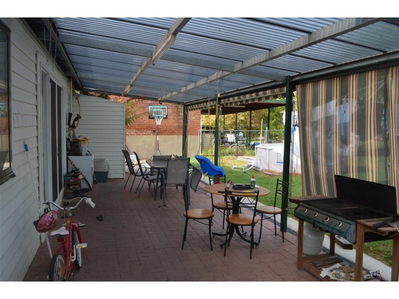 43 Capper Street, Tumut NSW 2720