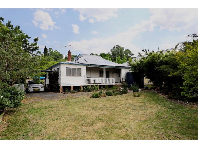 48 Lynch Street, Adelong NSW 2729