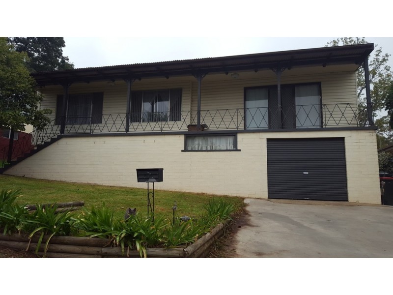 66 Clarke Street, Tumut NSW 2720