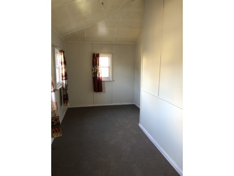 68 Sydney Street, Tumut NSW 2720