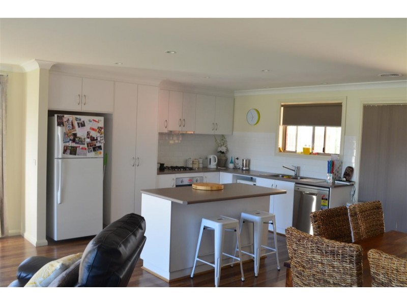 51 Jeffery Circuit, Tumut NSW 2720