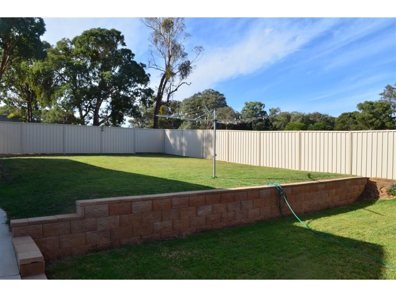 51 Jeffery Circuit, Tumut NSW 2720