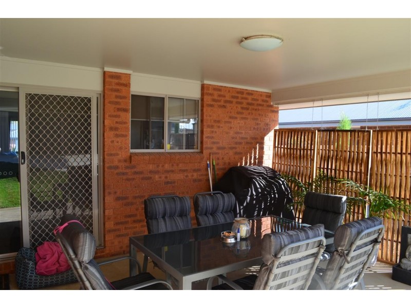 51 Jeffery Circuit, Tumut NSW 2720