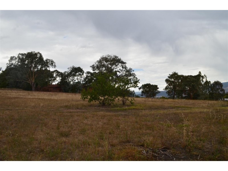 131 Herbert Street,, Tumut NSW 2720