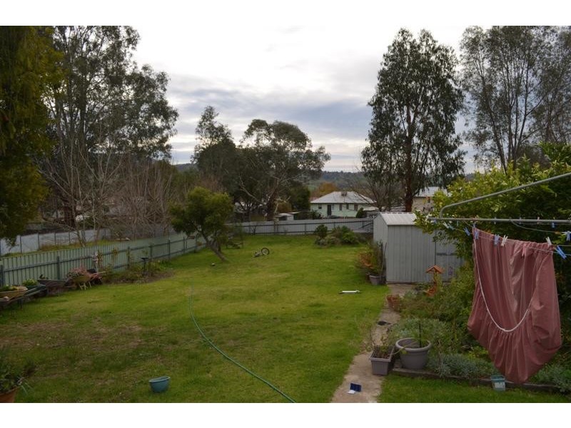 75 Clarke Street, Tumut NSW 2720