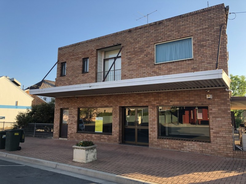62 Russell Street, Tumut NSW 2720