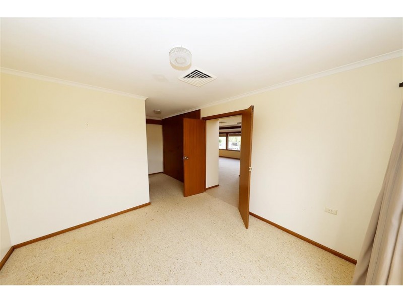 13 Bundara Crescent, Tumut NSW 2720