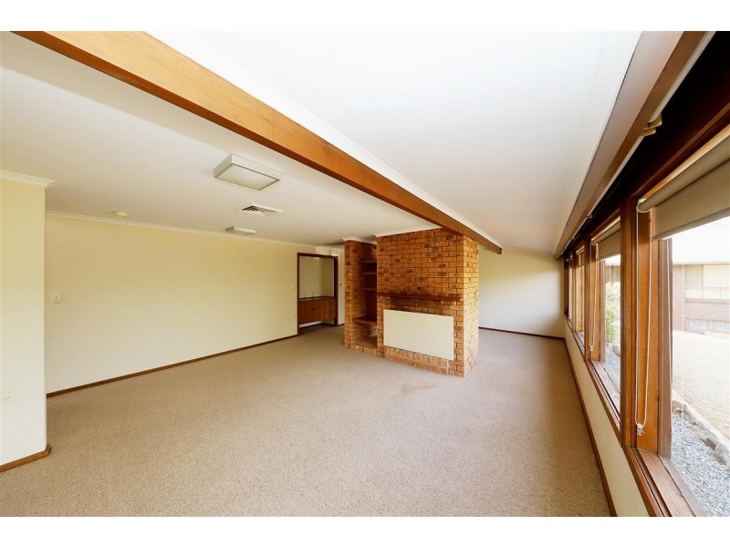 13 Bundara Crescent, Tumut NSW 2720