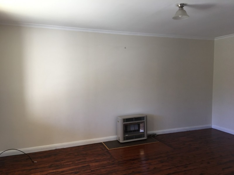 80 Broughton Street, Tumut NSW 2720