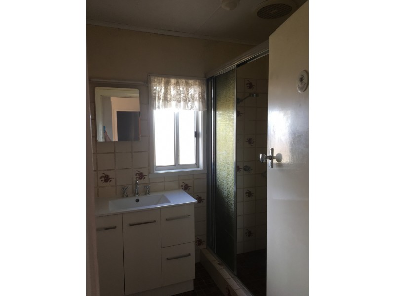 80 Broughton Street, Tumut NSW 2720