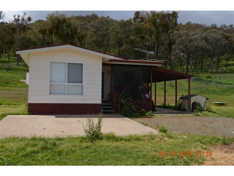 13 Sturt Close, Tumut NSW 2720