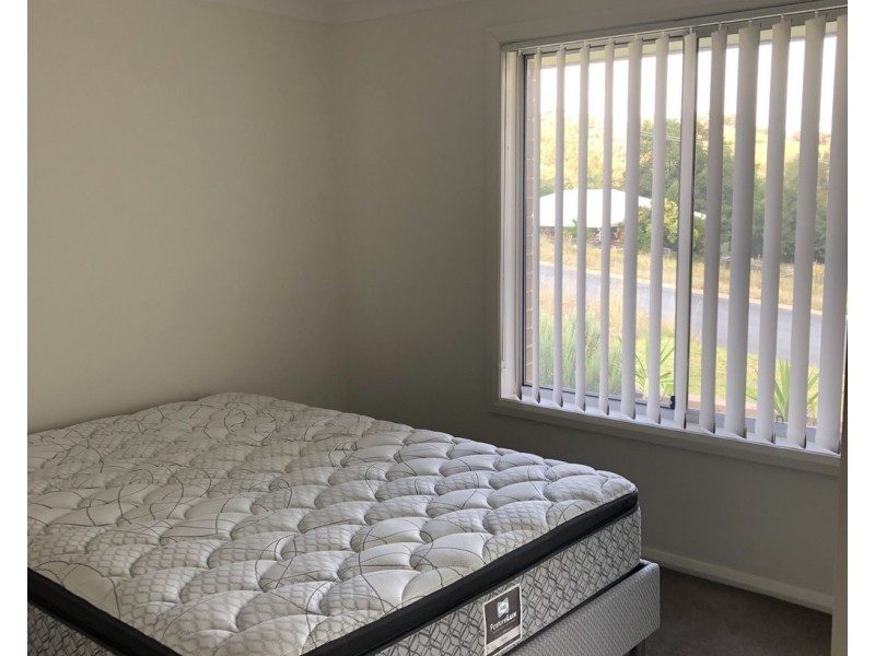 24 Booral Avenue, Tumut NSW 2720