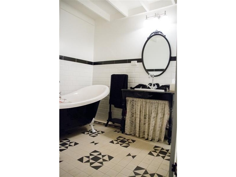 30 Fitzroy Street, Tumut NSW 2720