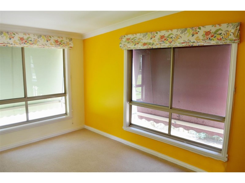 53 Carey Street, Tumut NSW 2720