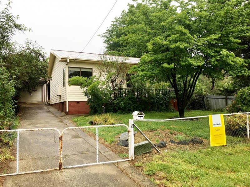 8 Pioneer Street, Batlow NSW 2730