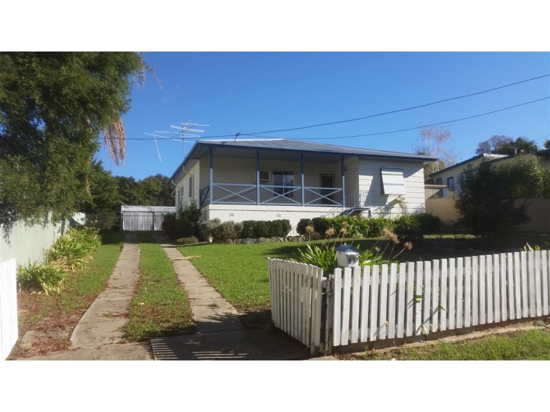 91 Lynch Street, Adelong NSW 2729