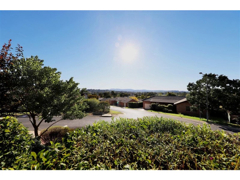 2 Coolamine Circuit, Tumut NSW 2720