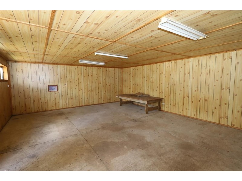 4 Camp Street, Adelong NSW 2729