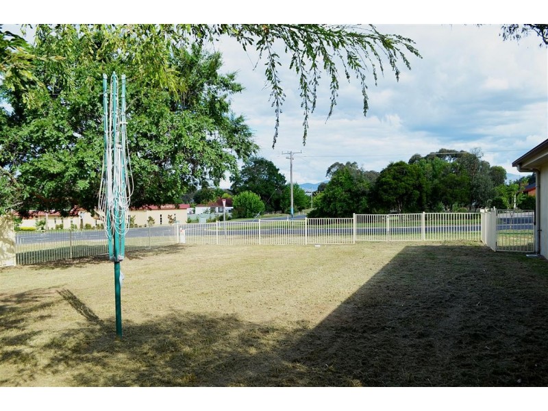 55 Bundara Crescent, Tumut NSW 2720