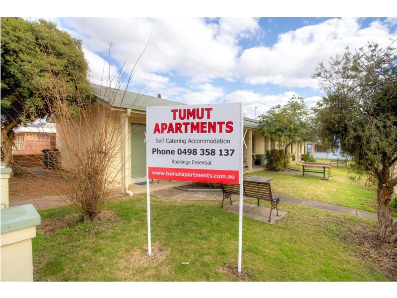 39 Merivale Street, Tumut NSW 2720