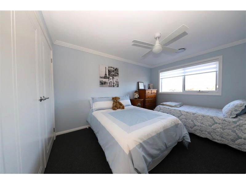 10 Lindbeck Avenue, Tumut NSW 2720