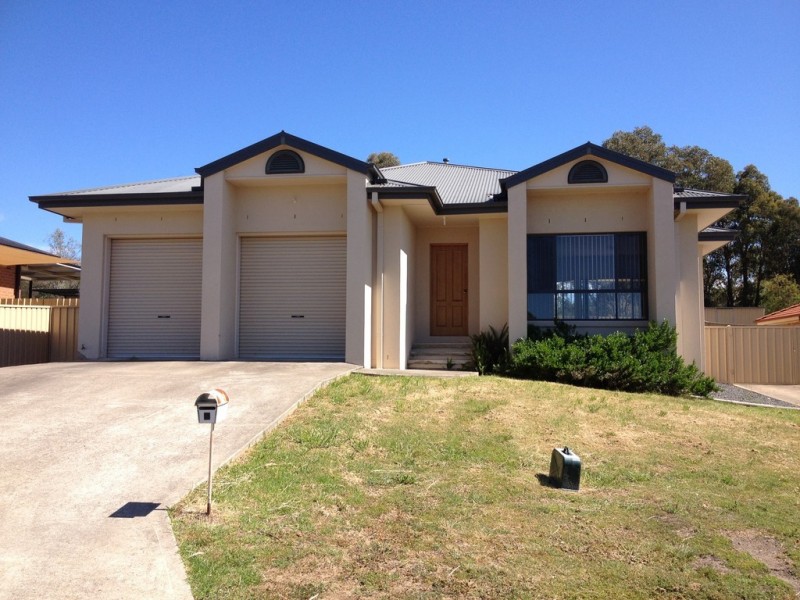 5 Harris Street, Tumut NSW 2720